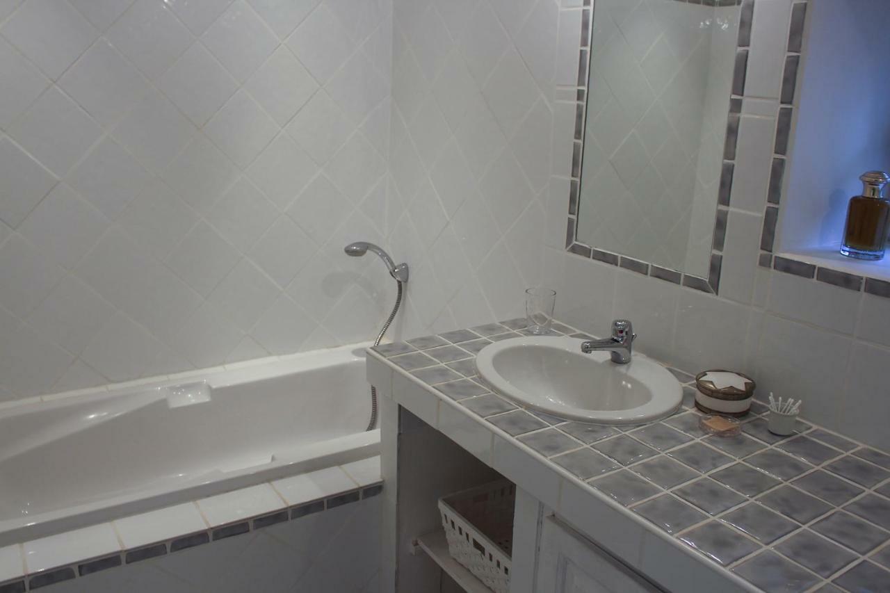 Bed and Breakfast L'Ancien Couvent Cahuzac Экстерьер фото